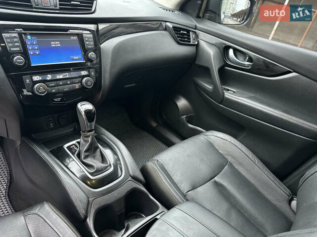 Сірий Ніссан Rogue Sport, об'ємом двигуна 2 л та пробігом 126 тис. км за 14300 $, фото 11 на Automoto.ua