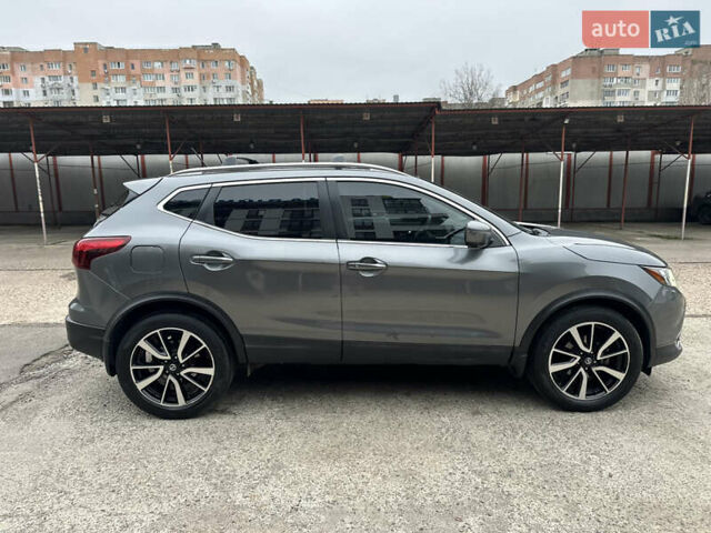 Сірий Ніссан Rogue Sport, об'ємом двигуна 2 л та пробігом 126 тис. км за 14300 $, фото 2 на Automoto.ua