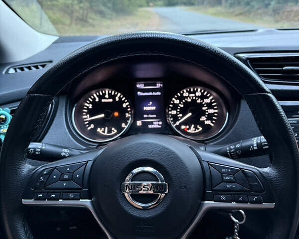 Серый Ниссан Rogue Sport, объемом двигателя 2 л и пробегом 164 тыс. км за 13900 $, фото 18 на Automoto.ua