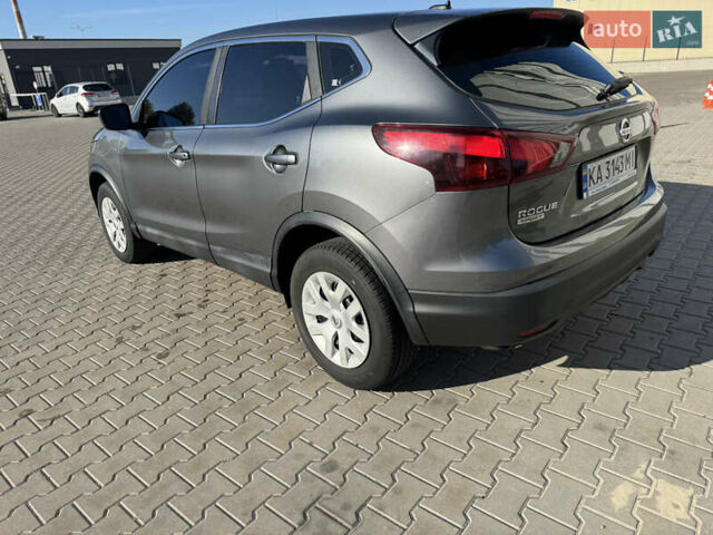 Серый Ниссан Rogue Sport, объемом двигателя 2 л и пробегом 120 тыс. км за 14799 $, фото 7 на Automoto.ua
