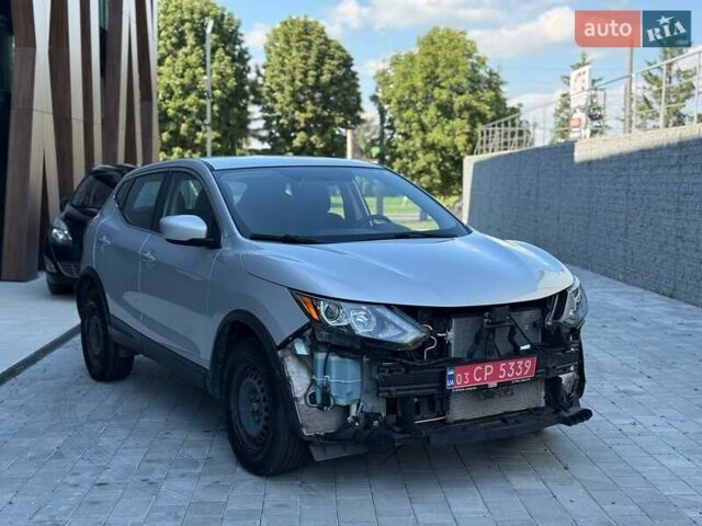 Сірий Ніссан Rogue Sport, об'ємом двигуна 2 л та пробігом 193 тис. км за 9500 $, фото 1 на Automoto.ua