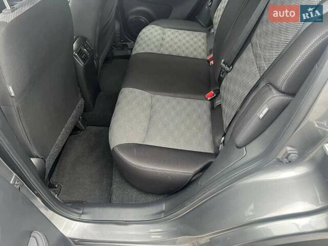 Сірий Ніссан Rogue Sport, об'ємом двигуна 2 л та пробігом 53 тис. км за 15500 $, фото 10 на Automoto.ua
