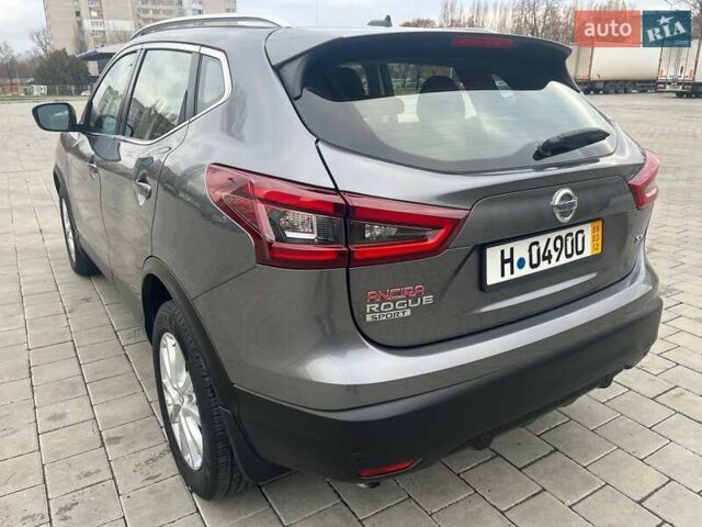 Сірий Ніссан Rogue Sport, об'ємом двигуна 2 л та пробігом 53 тис. км за 15500 $, фото 3 на Automoto.ua