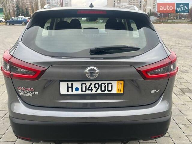 Сірий Ніссан Rogue Sport, об'ємом двигуна 2 л та пробігом 53 тис. км за 15500 $, фото 2 на Automoto.ua