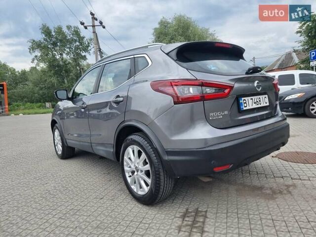 Серый Ниссан Rogue Sport, объемом двигателя 2 л и пробегом 53 тыс. км за 17900 $, фото 2 на Automoto.ua