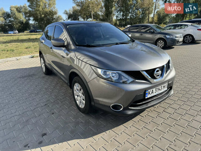 Серый Ниссан Rogue Sport, объемом двигателя 2 л и пробегом 120 тыс. км за 14799 $, фото 20 на Automoto.ua