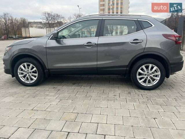 Сірий Ніссан Rogue Sport, об'ємом двигуна 2 л та пробігом 53 тис. км за 15500 $, фото 4 на Automoto.ua