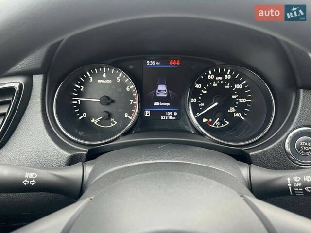 Сірий Ніссан Rogue Sport, об'ємом двигуна 2 л та пробігом 53 тис. км за 15500 $, фото 14 на Automoto.ua