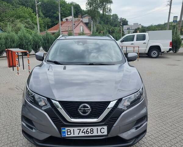 Серый Ниссан Rogue Sport, объемом двигателя 2 л и пробегом 53 тыс. км за 17900 $, фото 9 на Automoto.ua