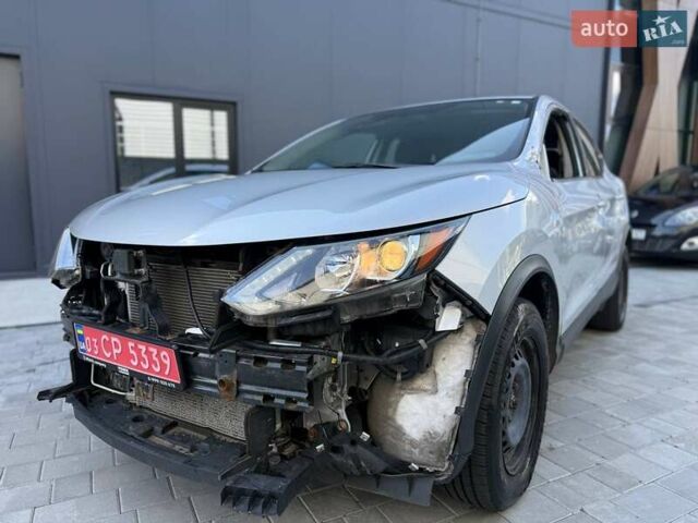 Сірий Ніссан Rogue Sport, об'ємом двигуна 2 л та пробігом 193 тис. км за 9500 $, фото 10 на Automoto.ua