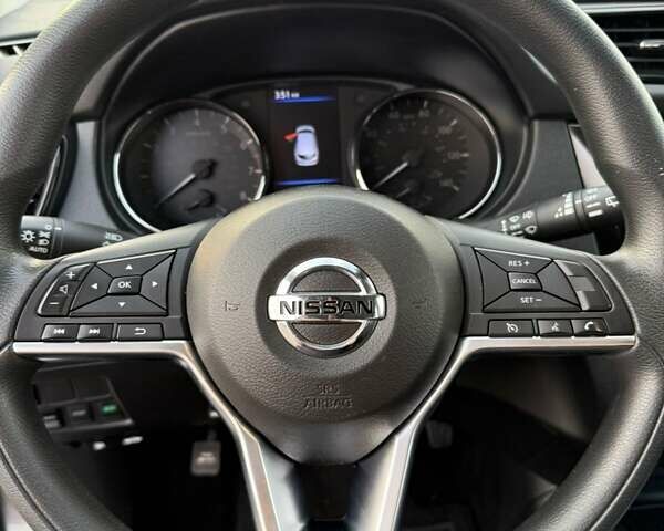 Серый Ниссан Rogue Sport, объемом двигателя 2 л и пробегом 97 тыс. км за 15100 $, фото 9 на Automoto.ua