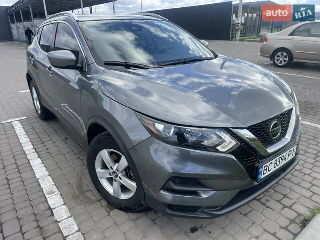 Сірий Ніссан Rogue Sport, об'ємом двигуна 2 л та пробігом 156 тис. км за 16200 $, фото 4 на Automoto.ua