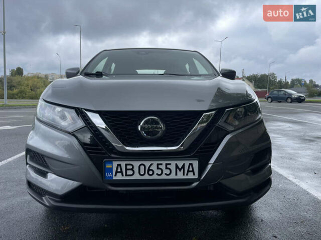 Серый Ниссан Rogue Sport, объемом двигателя 2 л и пробегом 60 тыс. км за 15500 $, фото 1 на Automoto.ua