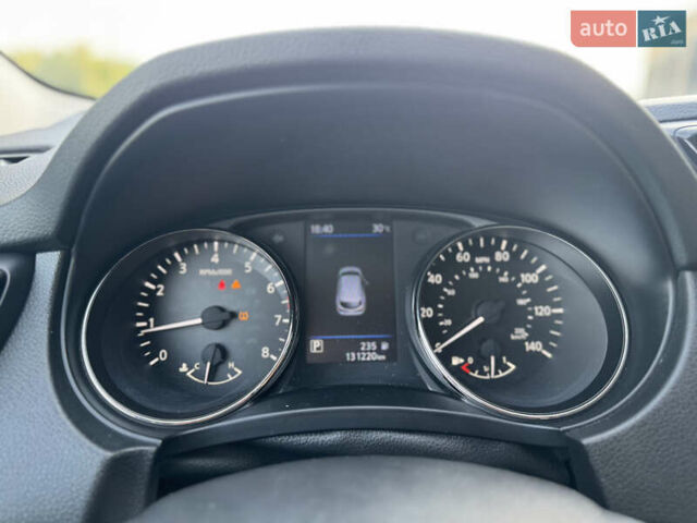 Серый Ниссан Rogue Sport, объемом двигателя 2 л и пробегом 131 тыс. км за 14800 $, фото 9 на Automoto.ua