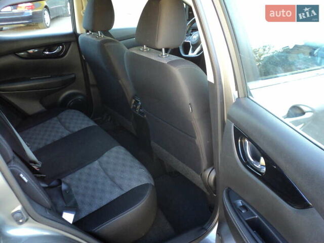 Серый Ниссан Rogue Sport, объемом двигателя 2 л и пробегом 65 тыс. км за 16100 $, фото 22 на Automoto.ua