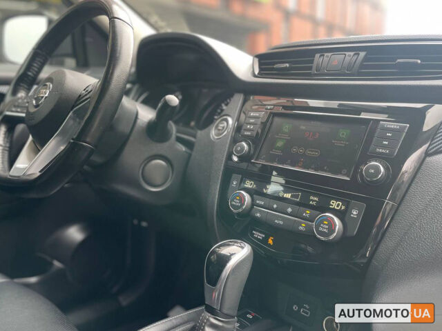 Сірий Ніссан Rogue Sport, об'ємом двигуна 2 л та пробігом 101 тис. км за 19500 $, фото 13 на Automoto.ua