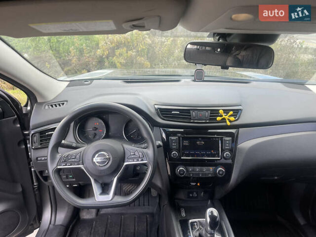 Сірий Ніссан Rogue Sport, об'ємом двигуна 2 л та пробігом 156 тис. км за 16200 $, фото 8 на Automoto.ua