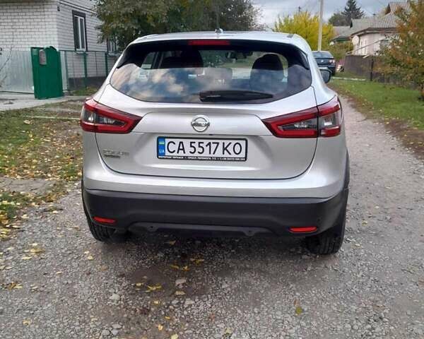 Серый Ниссан Rogue Sport, объемом двигателя 2 л и пробегом 83 тыс. км за 14800 $, фото 6 на Automoto.ua