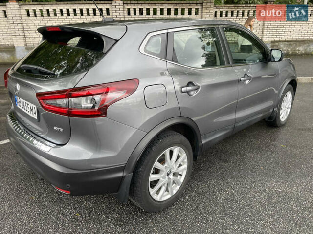Серый Ниссан Rogue Sport, объемом двигателя 2 л и пробегом 60 тыс. км за 15500 $, фото 4 на Automoto.ua
