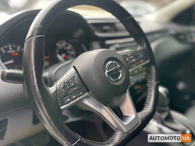 Сірий Ніссан Rogue Sport, об'ємом двигуна 2 л та пробігом 101 тис. км за 19500 $, фото 9 на Automoto.ua