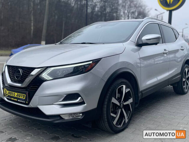 Сірий Ніссан Rogue Sport, об'ємом двигуна 2 л та пробігом 101 тис. км за 19500 $, фото 2 на Automoto.ua