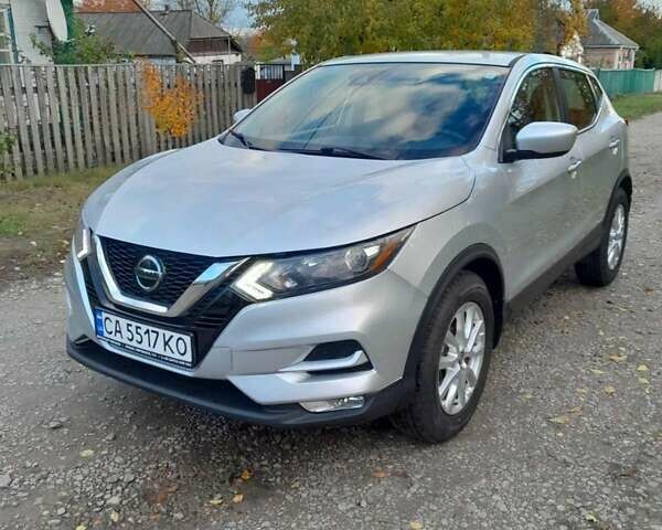 Серый Ниссан Rogue Sport, объемом двигателя 2 л и пробегом 83 тыс. км за 14800 $, фото 10 на Automoto.ua