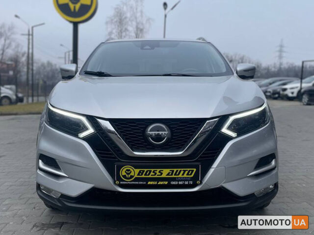 Сірий Ніссан Rogue Sport, об'ємом двигуна 2 л та пробігом 101 тис. км за 19500 $, фото 1 на Automoto.ua