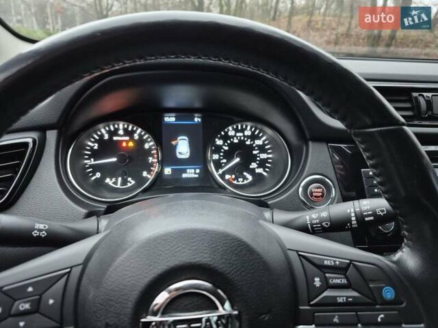 Серый Ниссан Rogue Sport, объемом двигателя 2 л и пробегом 70 тыс. км за 18200 $, фото 15 на Automoto.ua