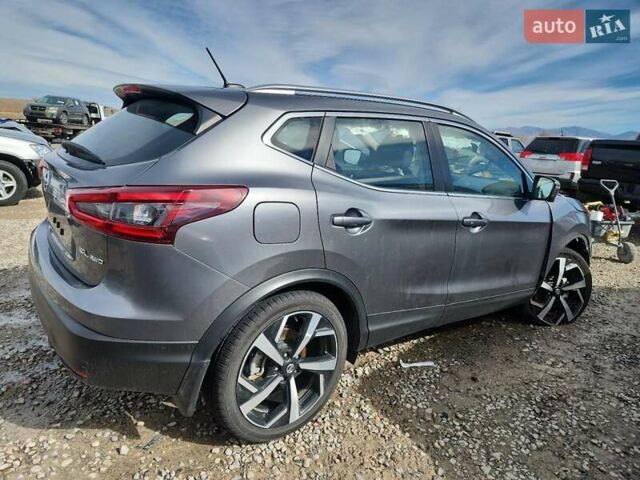 Серый Ниссан Rogue Sport, объемом двигателя 2 л и пробегом 64 тыс. км за 3000 $, фото 2 на Automoto.ua