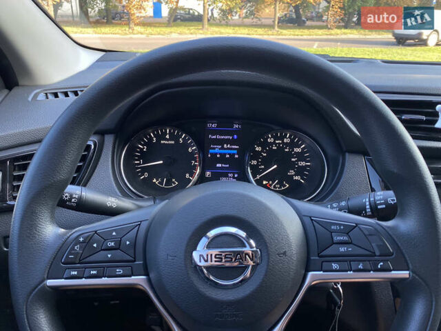 Серый Ниссан Rogue Sport, объемом двигателя 2 л и пробегом 120 тыс. км за 15900 $, фото 6 на Automoto.ua
