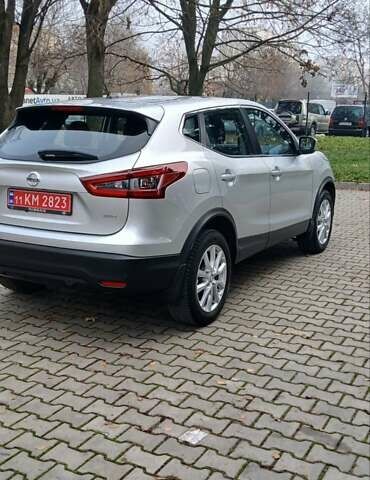 Серый Ниссан Rogue Sport, объемом двигателя 2 л и пробегом 35 тыс. км за 15950 $, фото 20 на Automoto.ua