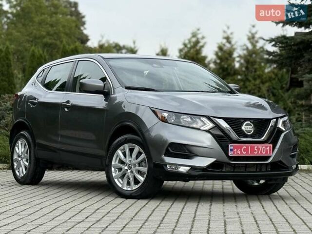 Серый Ниссан Rogue Sport, объемом двигателя 2 л и пробегом 93 тыс. км за 15300 $, фото 21 на Automoto.ua