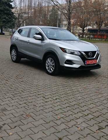 Серый Ниссан Rogue Sport, объемом двигателя 2 л и пробегом 35 тыс. км за 15950 $, фото 1 на Automoto.ua