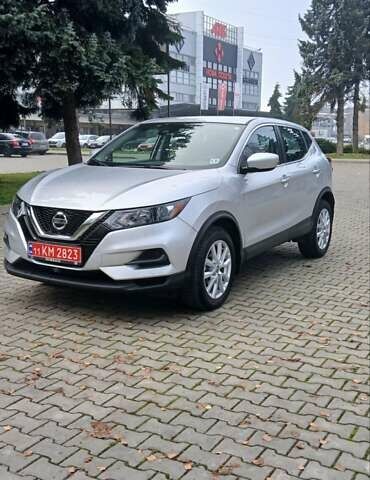 Серый Ниссан Rogue Sport, объемом двигателя 2 л и пробегом 35 тыс. км за 15950 $, фото 16 на Automoto.ua