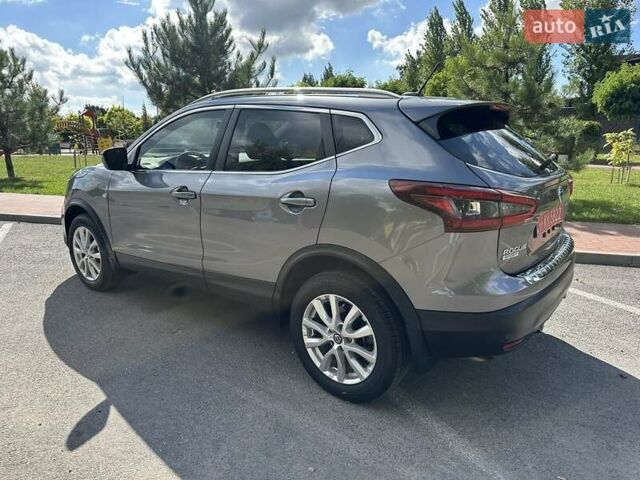 Серый Ниссан Rogue Sport, объемом двигателя 0 л и пробегом 15 тыс. км за 17500 $, фото 5 на Automoto.ua