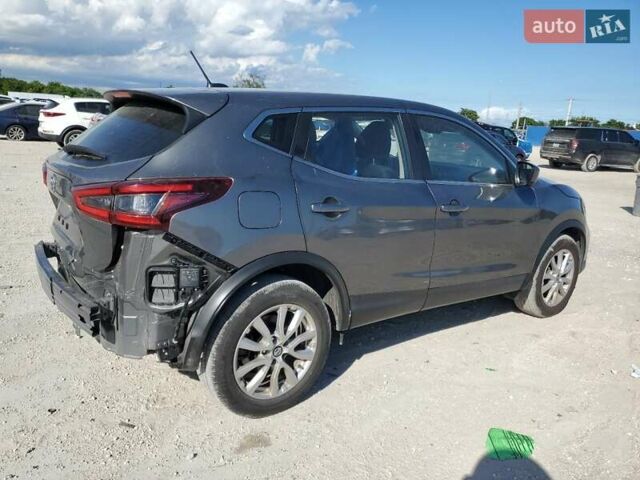 Серый Ниссан Rogue Sport, объемом двигателя 2 л и пробегом 41 тыс. км за 3000 $, фото 2 на Automoto.ua