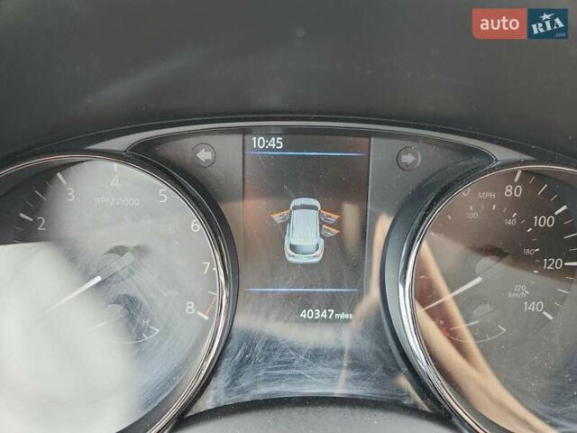 Серый Ниссан Rogue Sport, объемом двигателя 2 л и пробегом 64 тыс. км за 3000 $, фото 8 на Automoto.ua