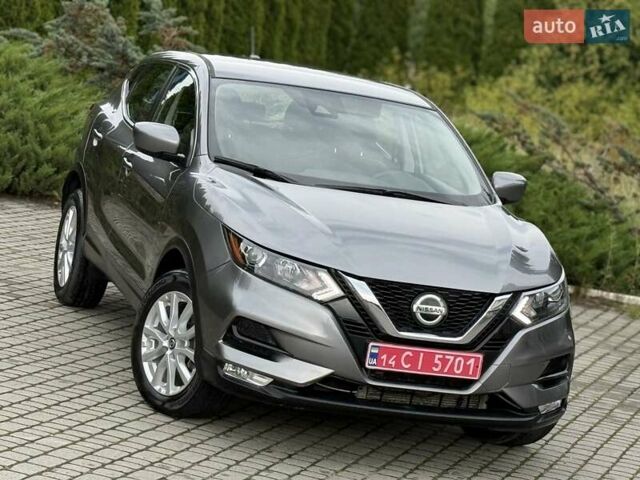 Серый Ниссан Rogue Sport, объемом двигателя 2 л и пробегом 93 тыс. км за 15300 $, фото 19 на Automoto.ua