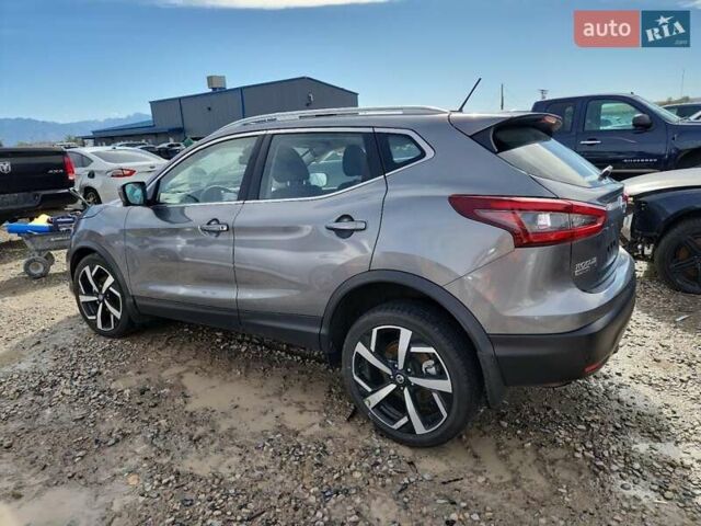 Серый Ниссан Rogue Sport, объемом двигателя 2 л и пробегом 64 тыс. км за 3000 $, фото 1 на Automoto.ua