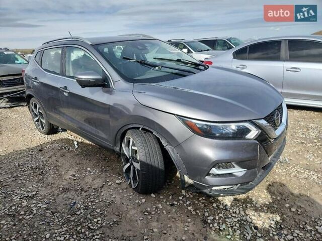 Серый Ниссан Rogue Sport, объемом двигателя 2 л и пробегом 64 тыс. км за 3000 $, фото 3 на Automoto.ua