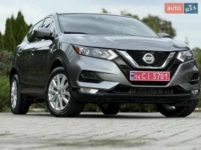 Серый Ниссан Rogue Sport, объемом двигателя 2 л и пробегом 93 тыс. км за 15300 $, фото 20 на Automoto.ua