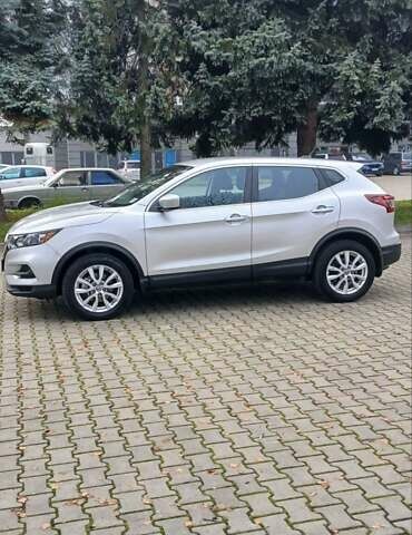 Серый Ниссан Rogue Sport, объемом двигателя 2 л и пробегом 35 тыс. км за 15950 $, фото 15 на Automoto.ua