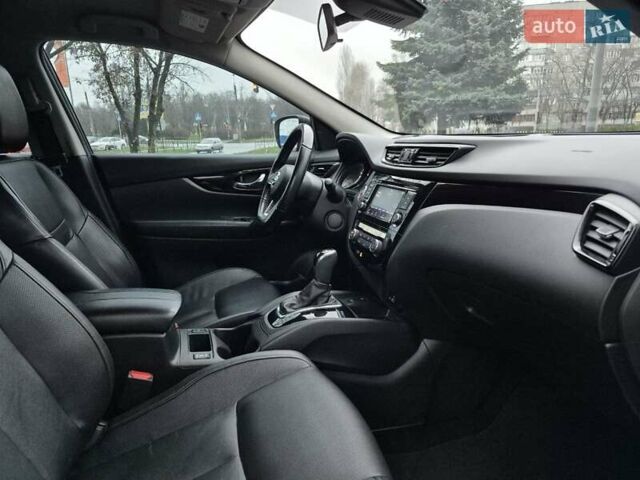 Серый Ниссан Rogue Sport, объемом двигателя 2 л и пробегом 70 тыс. км за 18200 $, фото 24 на Automoto.ua