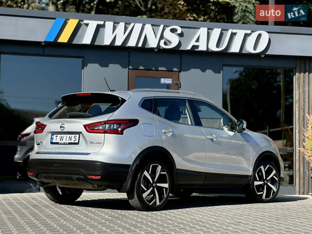 Серый Ниссан Rogue Sport, объемом двигателя 2 л и пробегом 37 тыс. км за 20900 $, фото 19 на Automoto.ua
