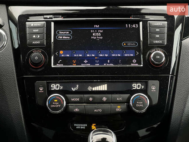 Серый Ниссан Rogue Sport, объемом двигателя 2 л и пробегом 73 тыс. км за 19750 $, фото 14 на Automoto.ua