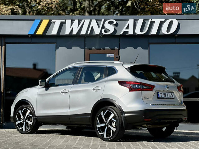 Серый Ниссан Rogue Sport, объемом двигателя 2 л и пробегом 37 тыс. км за 20900 $, фото 23 на Automoto.ua