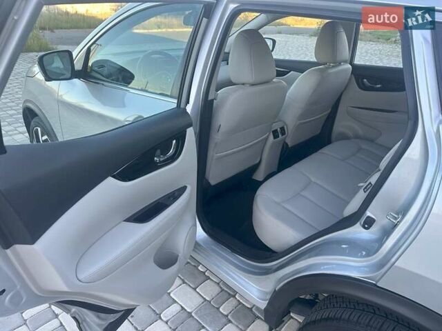 Серый Ниссан Rogue Sport, объемом двигателя 2 л и пробегом 39 тыс. км за 17500 $, фото 5 на Automoto.ua