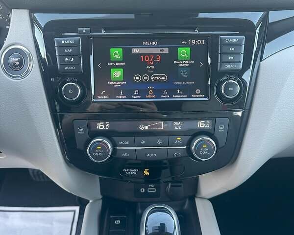 Серый Ниссан Rogue Sport, объемом двигателя 2 л и пробегом 39 тыс. км за 17500 $, фото 13 на Automoto.ua