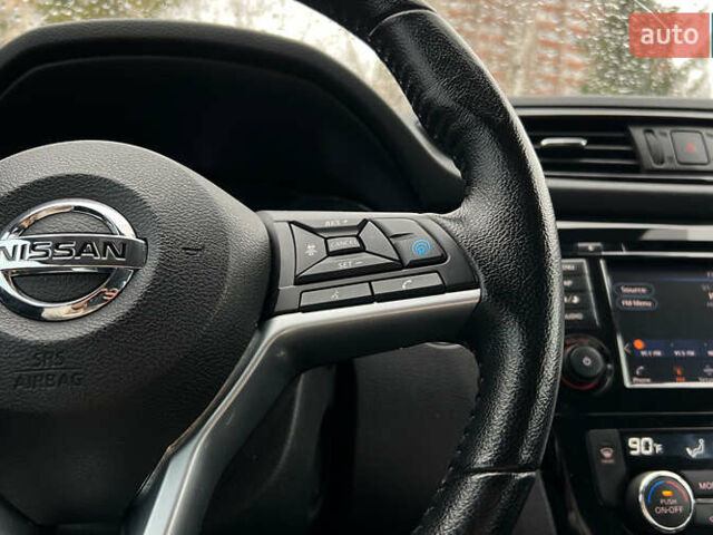 Серый Ниссан Rogue Sport, объемом двигателя 2 л и пробегом 73 тыс. км за 19750 $, фото 11 на Automoto.ua