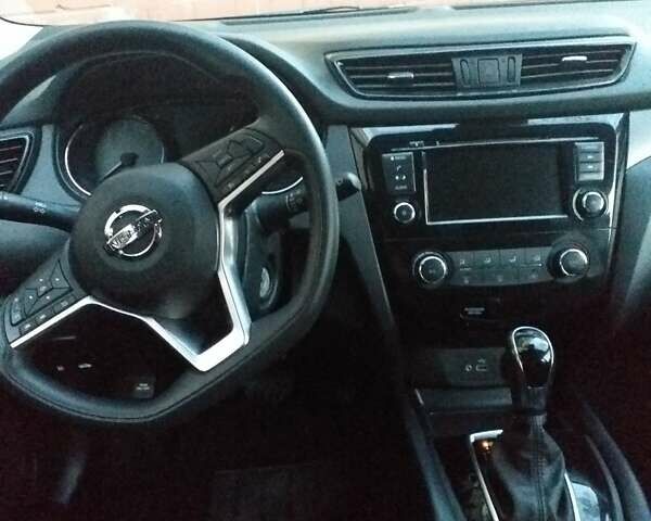 Серый Ниссан Rogue Sport, объемом двигателя 2 л и пробегом 99 тыс. км за 14950 $, фото 12 на Automoto.ua